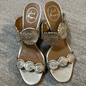 Jack Rogers Wedge Sandal in Platinum Size 8.5